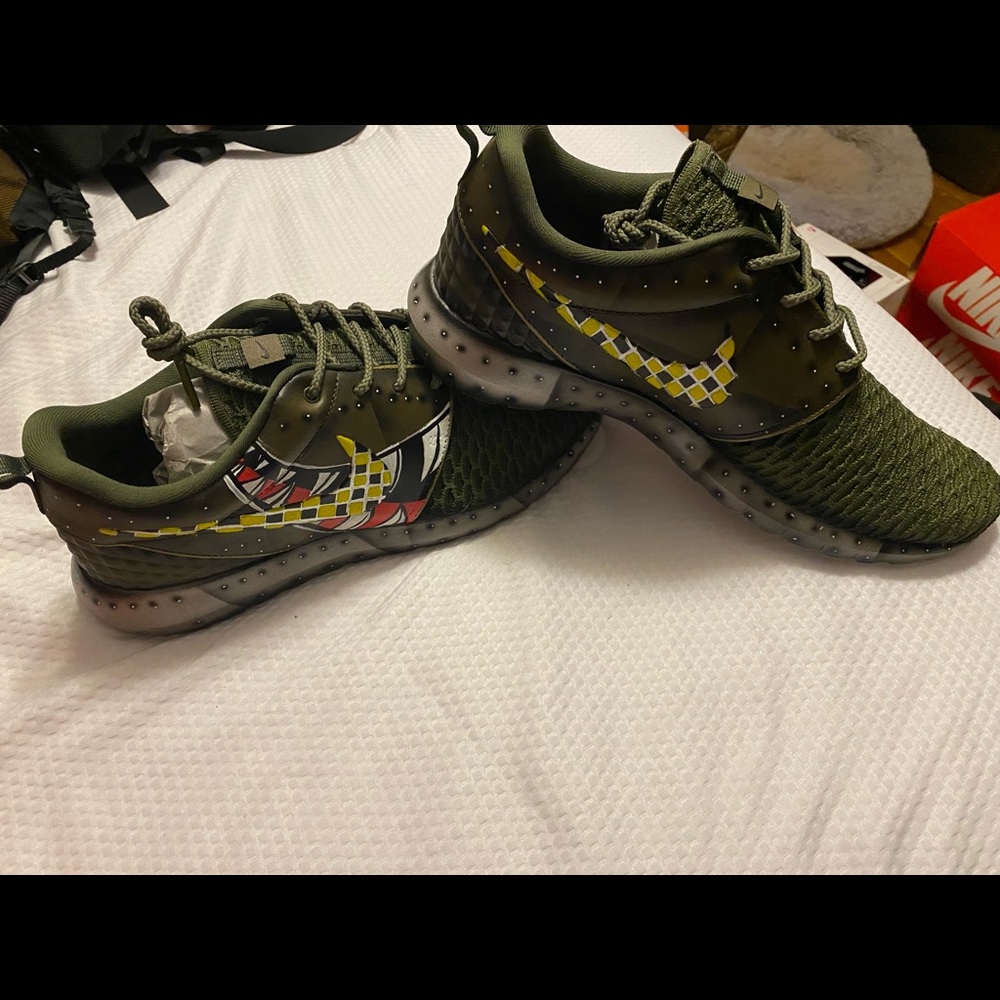 Nike Roshe NM Flyknit Premium Warhawk Custom by Kickasso. Size 11. NIB.